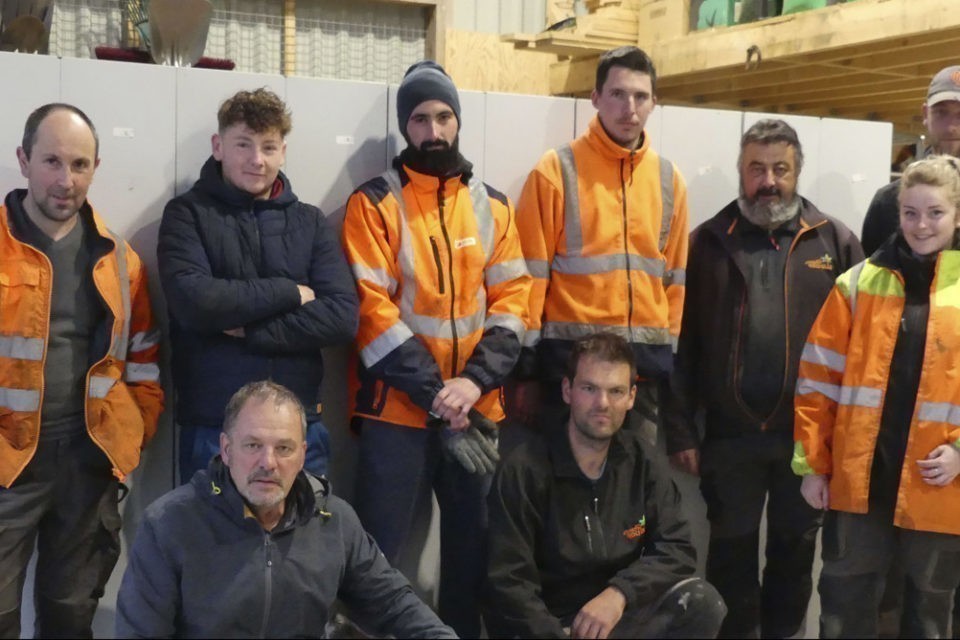 Équipe des Établissements Rochelle, paysagiste à Lannion dans les Côtes-d’Armor